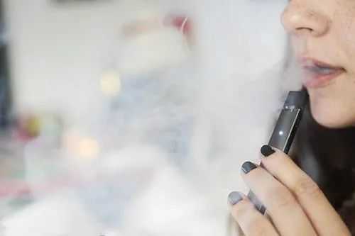 16岁女孩抽电子烟怎么办？