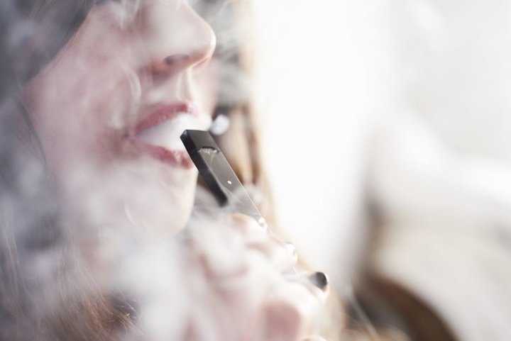 你应该考虑使用电子烟而不是吸烟的8个原因