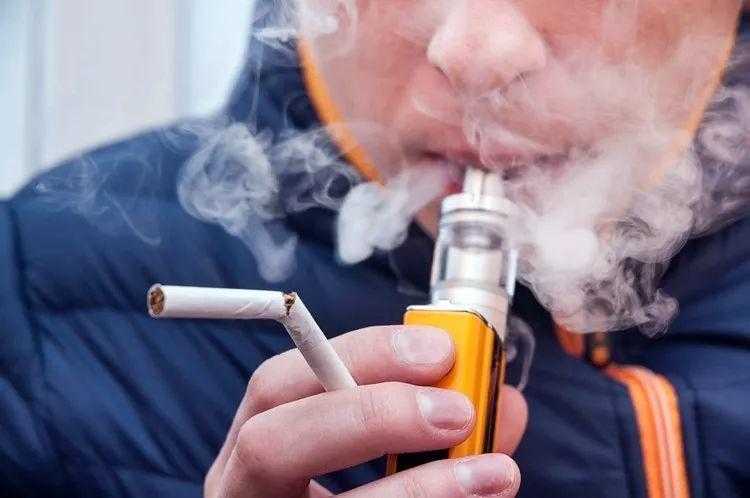 电子烟到底可不可以在室内吸？