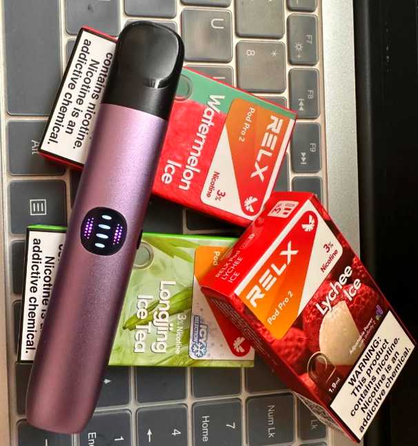 电子烟领域三强争霸：悦刻、YOOZ、魔笛谁领风骚？
