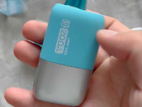 YOOZ Uni 柚子独角兽一次性电子烟，值不值得入手？