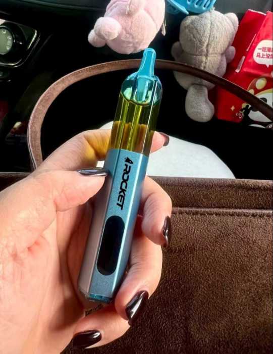 12000口一次性电子烟怎么选？ROCKET小火箭深度评测与购买建议